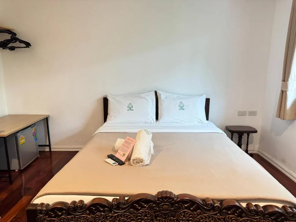 Deluxe Double Room — Collection O Khu Mueang